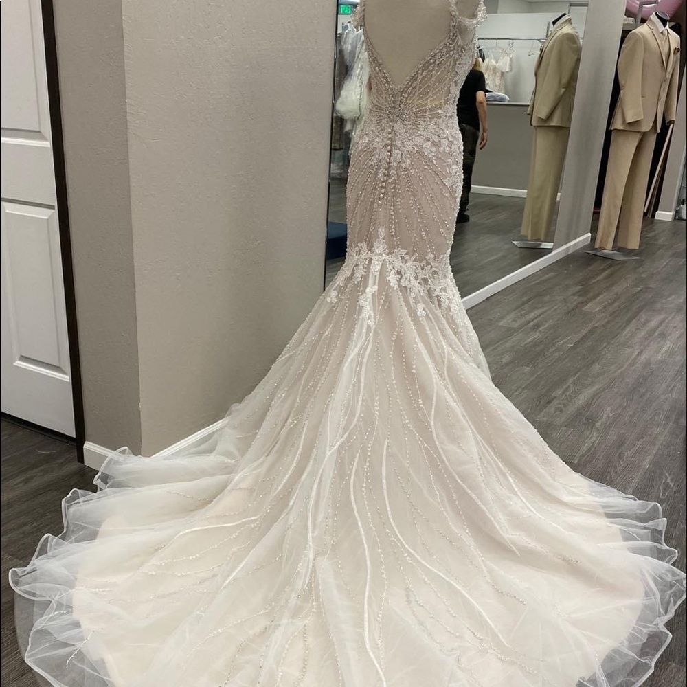 Brand new Kenneth Winston #1884 wedding dress